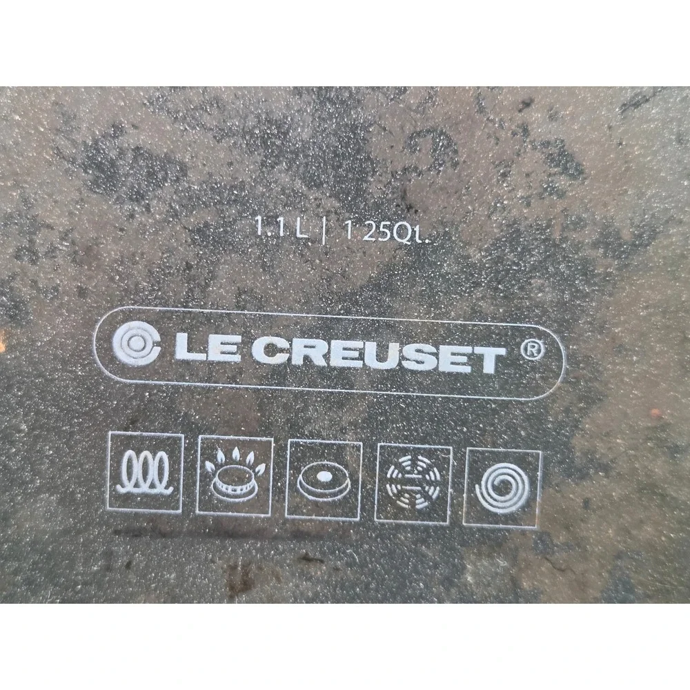 Le Creuset Demi Tea Kettle 1.25 Qt 1.1L Metallic Grey Sparkle Enamel Whistling
